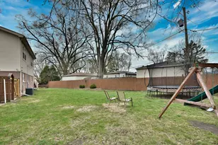 492 Bernice Ct, Wheeling, IL 60090 - Photo 38