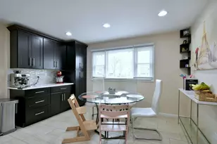 492 Bernice Ct, Wheeling, IL 60090 - Photo 6