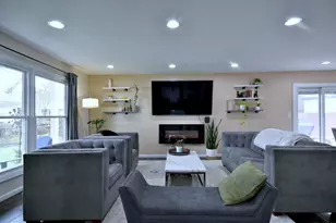 492 Bernice Ct, Wheeling, IL 60090 - Photo 8