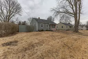 308 N Stewart St, Geneseo, IL 61254 - Photo 2