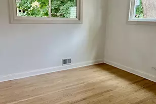 938 Hemlock St, Deerfield, IL 60015 - Photo 6