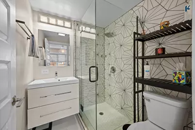 5711 N Karlov Avenue N, Chicago, IL 60646 - Photo 24