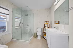 5711 N Karlov Ave, Chicago, IL 60646 - Photo 16