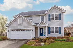 8065 Vail Ct, Long Grove, IL 60047 - Photo 2