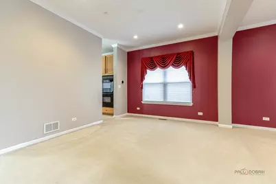 8065 Vail Court, Long Grove, IL 60047 - Photo 8