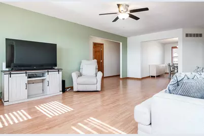 6827 Tupelo, Loves Park, IL 61111 - Photo 12