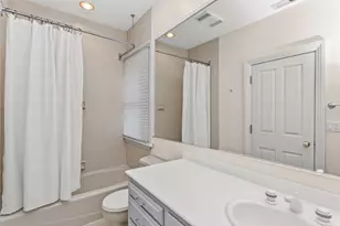 2236 Ridge Ave, Evanston, IL 60201 - Photo 48