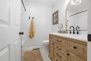 112 S Cottage Ave, Normal, IL 61761 - Photo 12