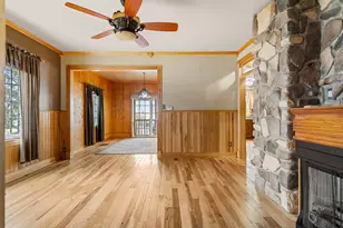 302 Shimp St, Milmine, IL 61855 - Photo 10