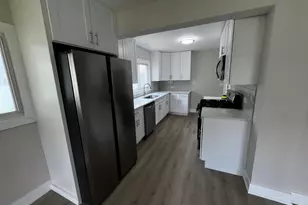 722 E Indiana St, Wheaton, IL 60187 - Photo 6