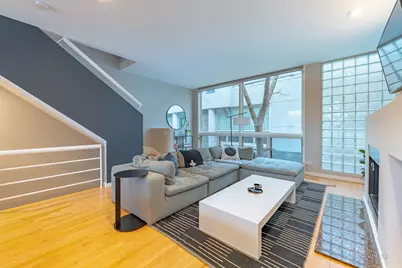 663 N Sangamon Street #3S, Chicago, IL 60642 - Photo 4