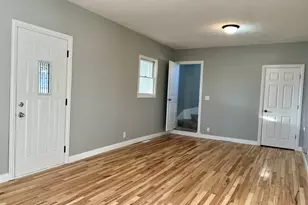 200 E South St, Ellsworth, IL 61737 - Photo 4