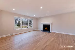 24331 Davids Ct, Naperville, IL 60564 - Photo 16