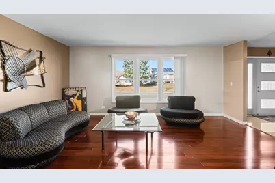 51 W Stevenson Drive, Glendale Heights, IL 60139 - Photo 6