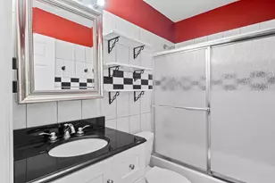 51 W Stevenson Dr, Glendale Heights, IL 60139 - Photo 18