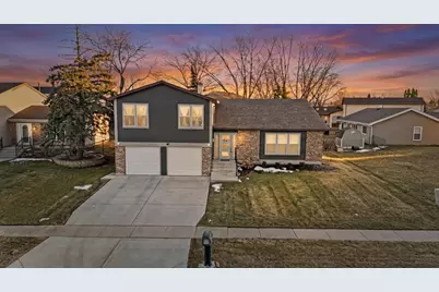 51 W Stevenson Drive, Glendale Heights, IL 60139 - Photo 1