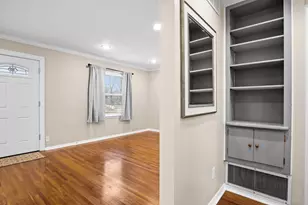 1428 S 3rd St, Saint Charles, IL 60174 - Photo 8