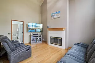 912 River Terrace Dr, Johnsburg, IL 60051 - Photo 14