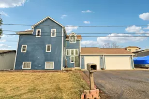 912 River Terrace Dr, Johnsburg, IL 60051 - Photo 2