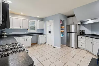 912 River Terrace Drive, Johnsburg, IL 60051 - Photo 10