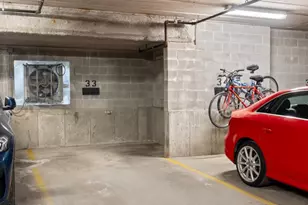 2317 W Wolfram St, Chicago, IL 60618 - Photo 18