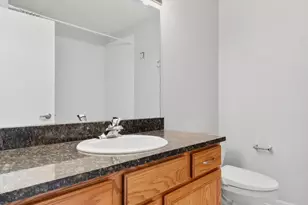 2317 W Wolfram St, Chicago, IL 60618 - Photo 14