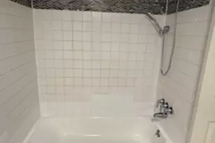 7637 S Essex Ave, Chicago, IL 60649 - Photo 6