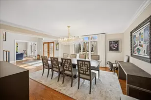 2551 Hybernia Dr, Highland Park, IL 60035 - Photo 18