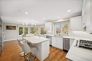 2551 Hybernia Dr, Highland Park, IL 60035 - Photo 12