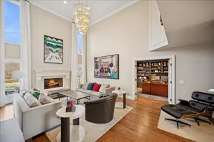 2551 Hybernia Dr, Highland Park, IL 60035 - Photo 8