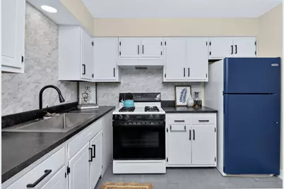 6630 S Brainard Avenue #409, Countryside, IL 60525 - Photo 2