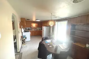 250 N Levasseur Ave, Bourbonnais, IL 60914 - Photo 6