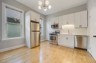 1346 W Webster Ave, Chicago, IL 60614 - Photo 2