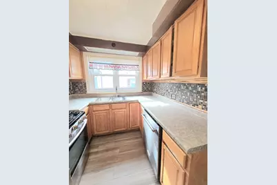 7807 Parkside Avenue, Burbank, IL 60459 - Photo 6