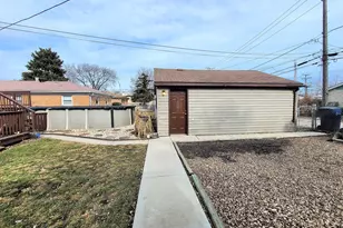 7807 Parkside Ave, Burbank, IL 60459 - Photo 18
