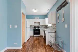 2914 Woodside Dr, Joliet, IL 60431 - Photo 6