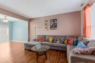 2914 Woodside Dr, Joliet, IL 60431 - Photo 4