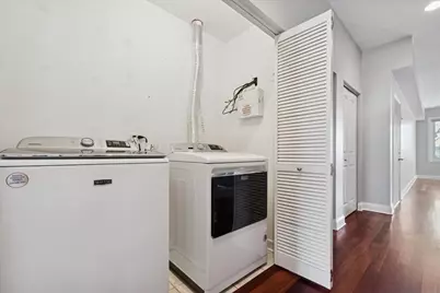 2239 N Lister Avenue #402, Chicago, IL 60614 - Photo 6