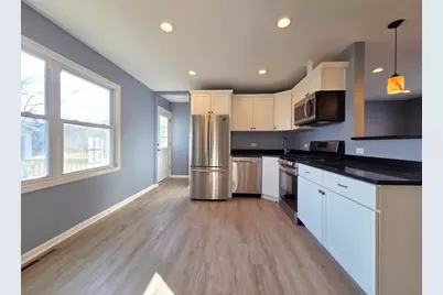 817 Tomahawk Trail, Round Lake Heights, IL 60073 - Photo 6