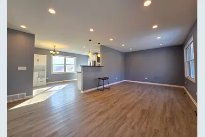 817 Tomahawk Trail, Round Lake Heights, IL 60073 - Photo 4