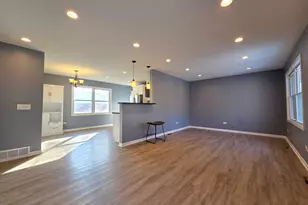 817 Tomahawk Trail, Round Lake Heights, IL 60073 - Photo 4