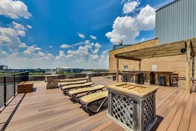 1645 W Ogden Avenue #429, Chicago, IL 60612 - Photo 30