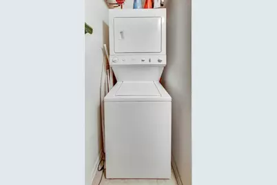 1645 W Ogden Avenue #429, Chicago, IL 60612 - Photo 32