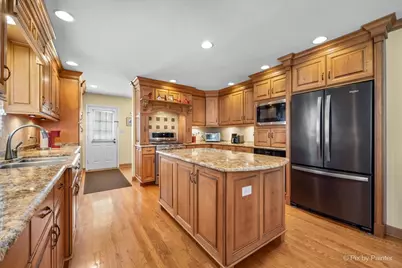 5N490 Hidden Springs Drive, Saint Charles, IL 60175 - Photo 14