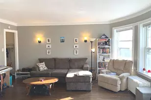 1056 W Thorndale Ave, Chicago, IL 60660 - Photo 2