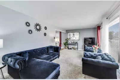 6117 W 81st Street, Burbank, IL 60459 - Photo 4