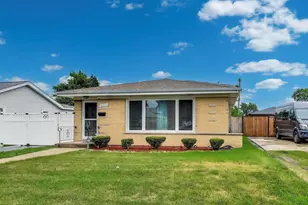 6117 W 81st St, Burbank, IL 60459 - Photo 2