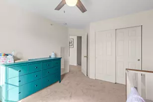 1812 Kelberg Ave, Hoffman Estates, IL 60192 - Photo 16