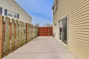 1834 Jamestown Cir, Hoffman Estates, IL 60169 - Photo 20