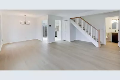 1834 Jamestown Circle, Hoffman Estates, IL 60169 - Photo 2